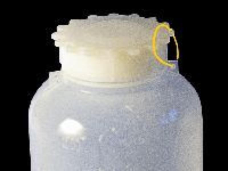 Fľaša LDPE 250ml ŠH s uzáverom + medziviečko